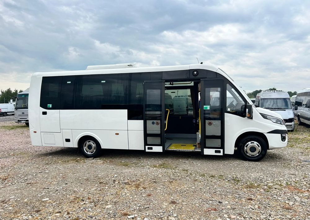 Iveco Daily Rosero City - Микроавтобус, Пассажирский фургон: фото 3 Iveco Daily Rosero City - Микроавтобус, Пассажирский фургон: фото 3