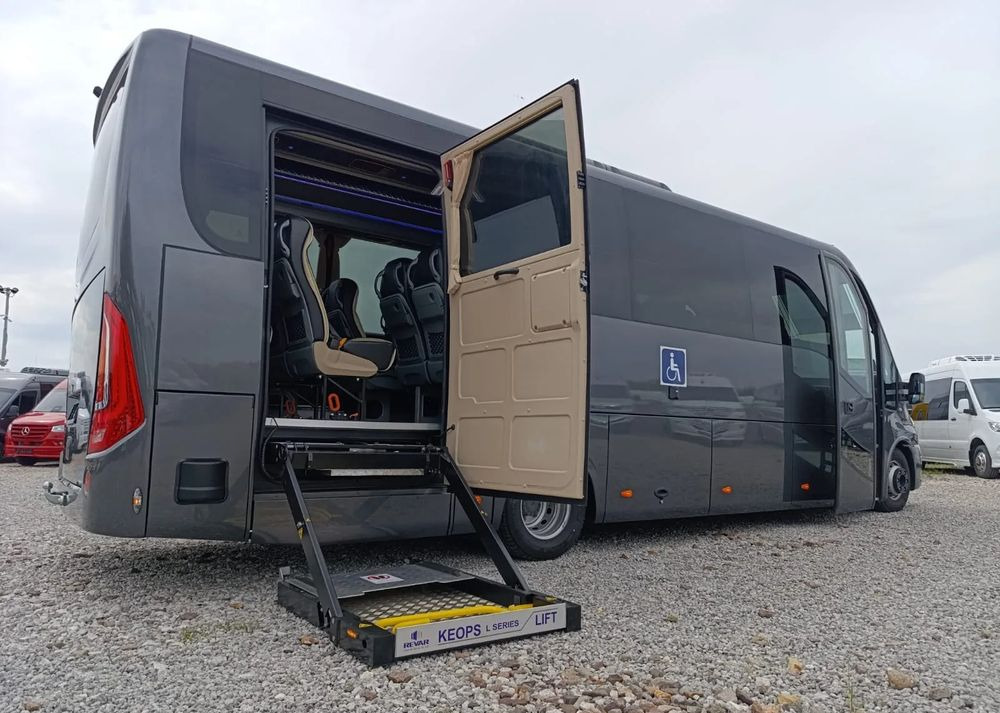 Iveco Mercus Daily 70C21 - Микроавтобус, Пассажирский фургон: фото 1 Iveco Mercus Daily 70C21 - Микроавтобус, Пассажирский фургон: фото 1