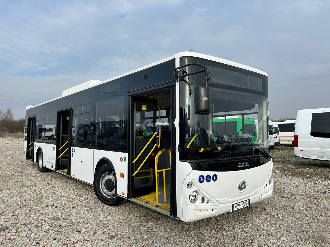 Новый Городской автобус Mercedes-Benz Akia 12M Mercus: фото 1