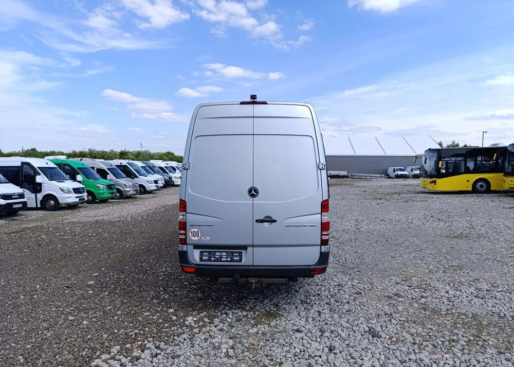 Микроавтобус, Пассажирский фургон Mercedes-Benz Sprinter 519: фото 6