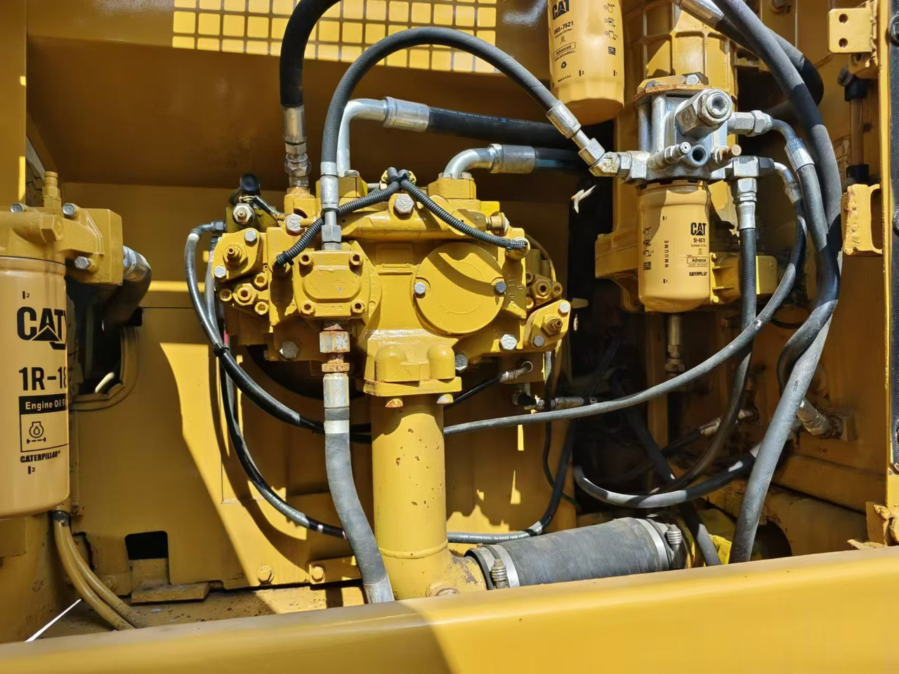 CAT 330D2 - Гусеничный экскаватор: фото 4 CAT 330D2 - Гусеничный экскаватор: фото 4