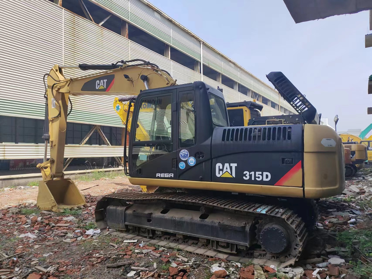 CATERPILLAR 315D - Гусеничный экскаватор: фото 2 CATERPILLAR 315D - Гусеничный экскаватор: фото 2