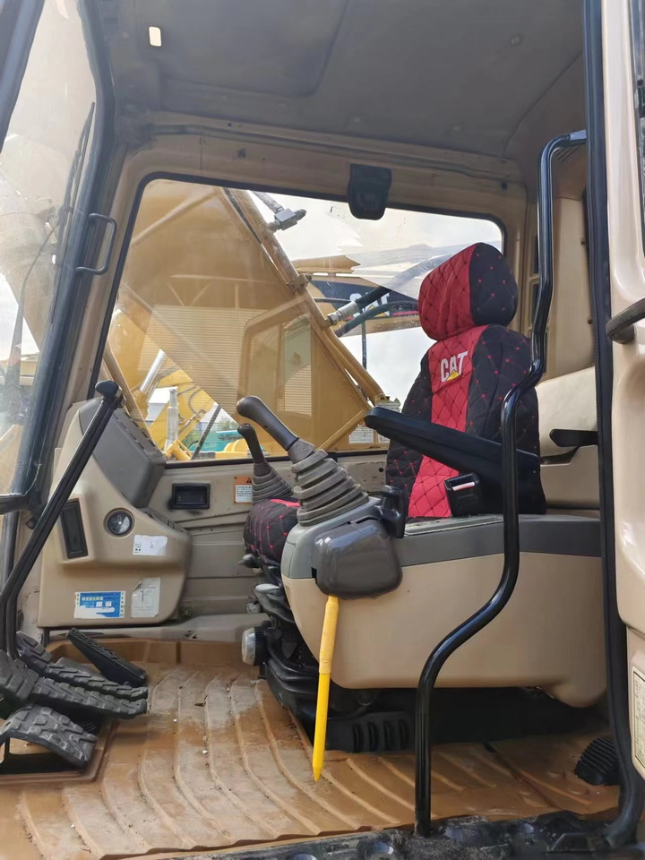 CATERPILLAR 320BL - Гусеничный экскаватор: фото 3 CATERPILLAR 320BL - Гусеничный экскаватор: фото 3