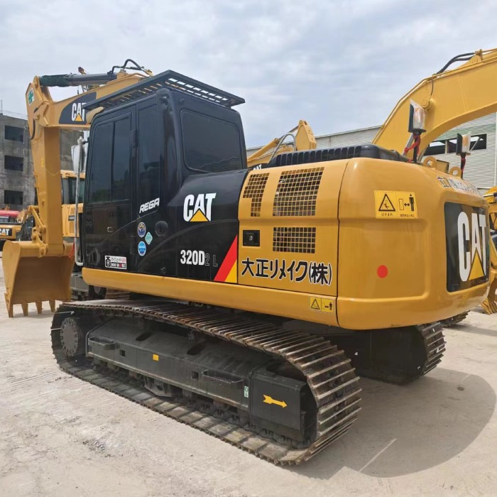 CATERPILLAR 320DL - Гусеничный экскаватор: фото 1 CATERPILLAR 320DL - Гусеничный экскаватор: фото 1