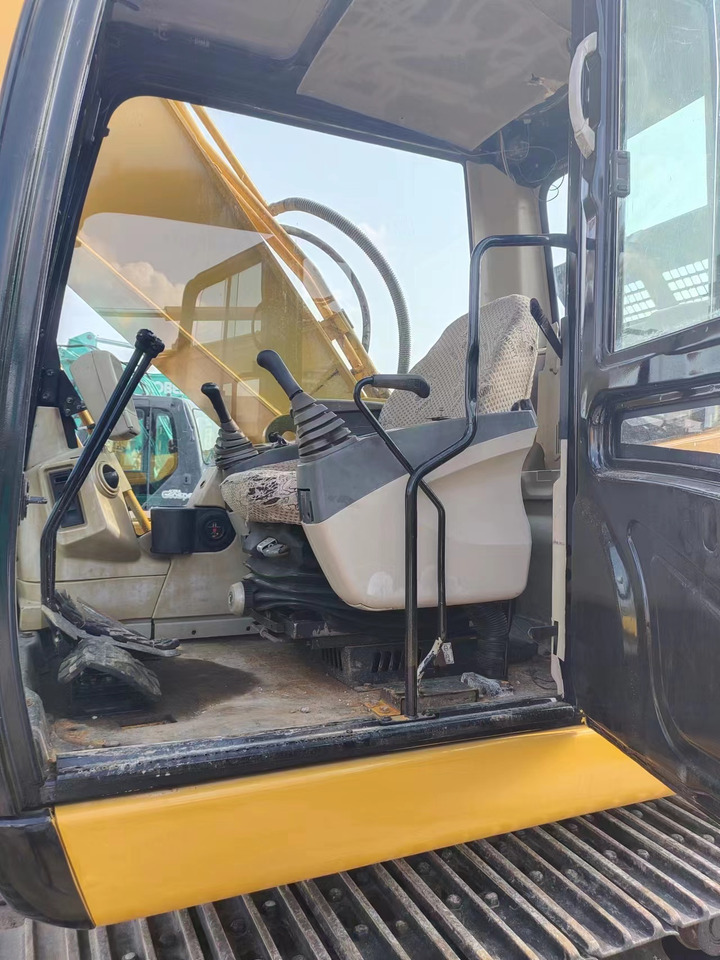 CATERPILLAR 325C - Гусеничный экскаватор: фото 4 CATERPILLAR 325C - Гусеничный экскаватор: фото 4