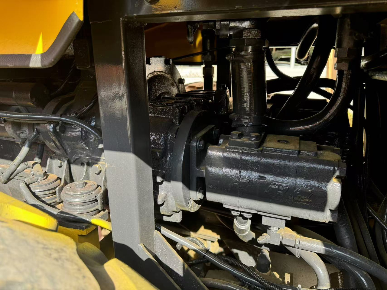 DYNAPAC CA30D - Компактор: фото 4 DYNAPAC CA30D - Компактор: фото 4