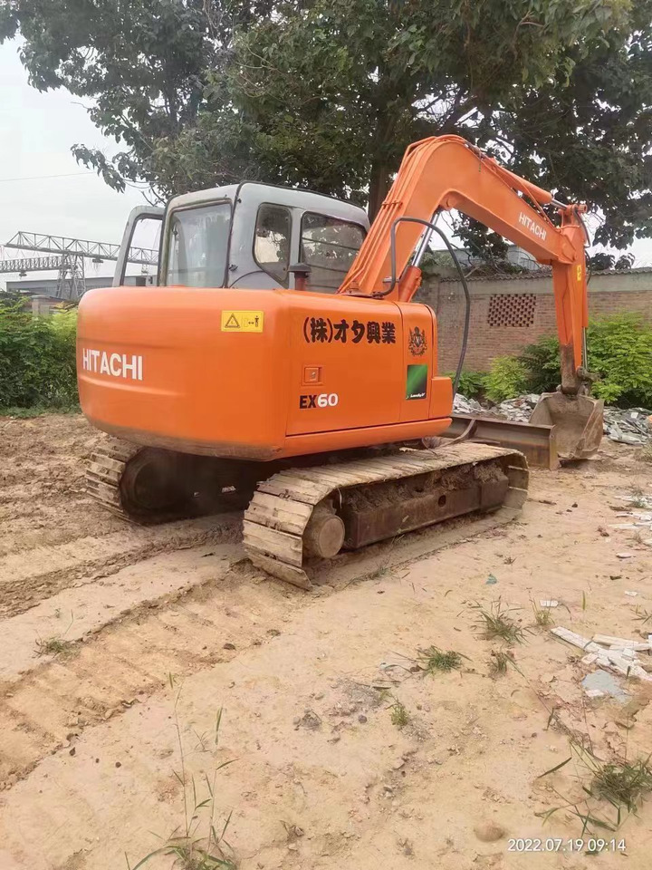 HITACHI EX60-5 - Мини-экскаватор: фото 3 HITACHI EX60-5 - Мини-экскаватор: фото 3