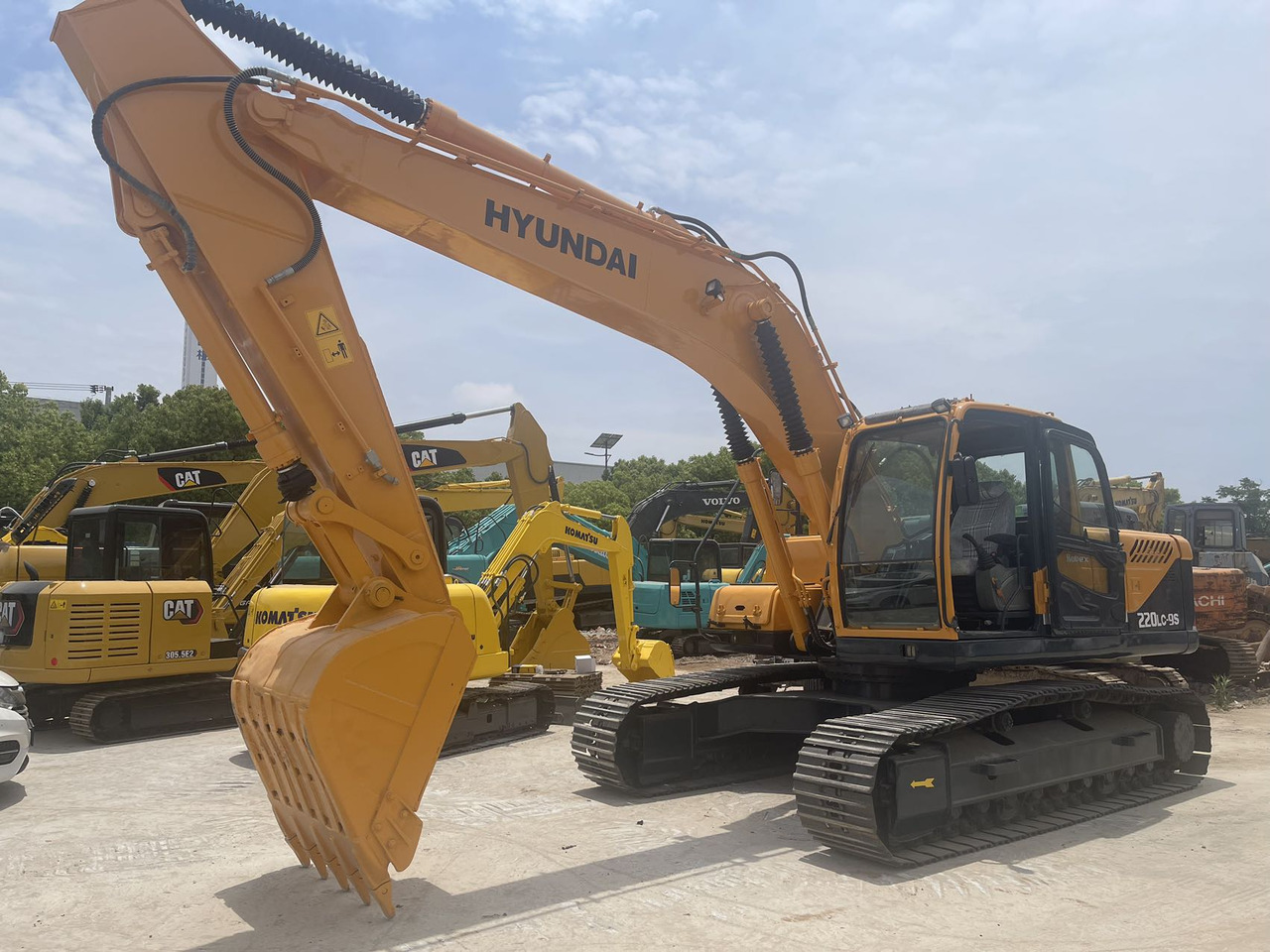 HYUNDAI 220LC-9S - Гусеничный экскаватор: фото 3 HYUNDAI 220LC-9S - Гусеничный экскаватор: фото 3