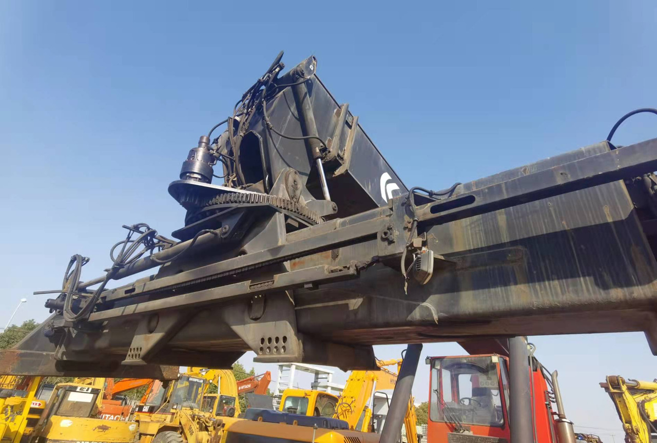 KALMAR DRF450 - Ричстакер: фото 4 KALMAR DRF450 - Ричстакер: фото 4