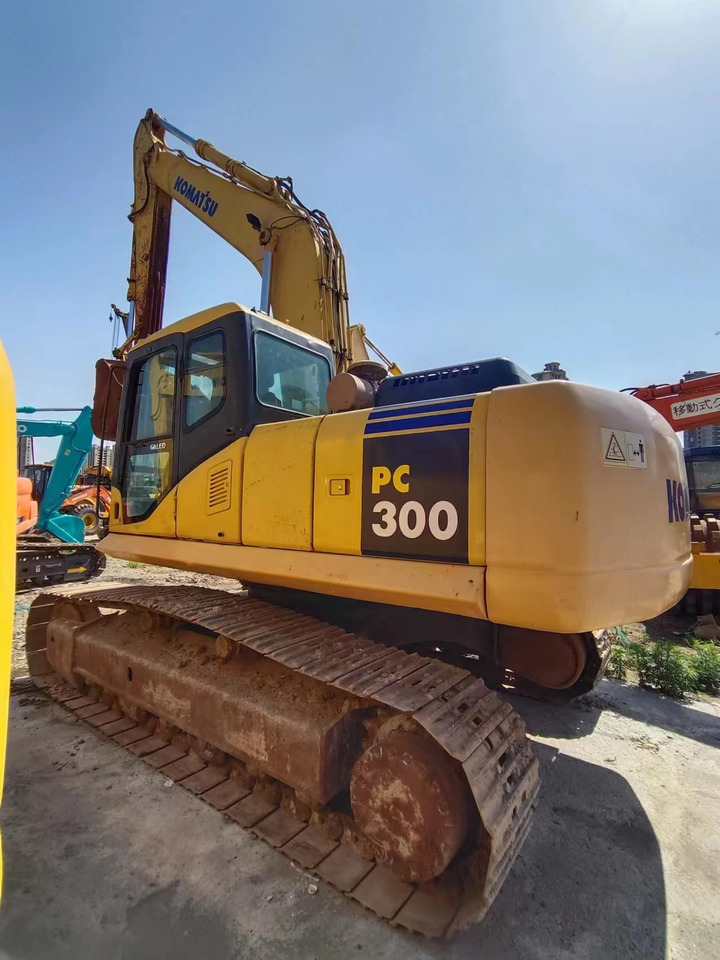 KOMATSU PC300-7 - Гусеничный экскаватор: фото 4 KOMATSU PC300-7 - Гусеничный экскаватор: фото 4