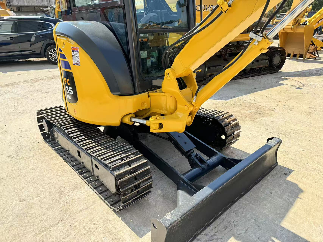 KOMATSU PC35MR - Мини-экскаватор: фото 5 KOMATSU PC35MR - Мини-экскаватор: фото 5