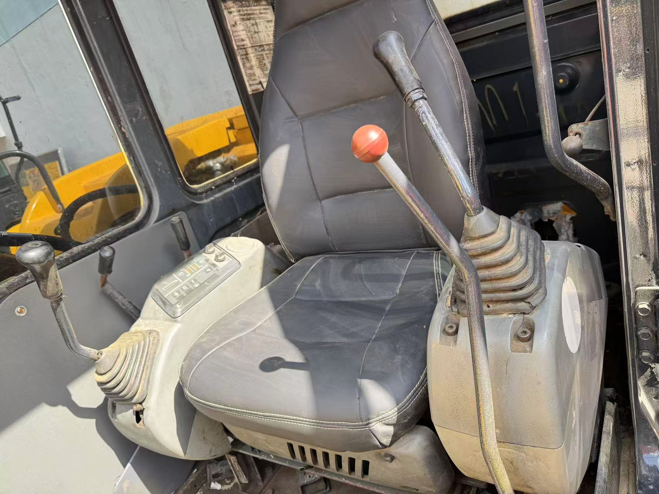 KOMATSU PC60-7 - Мини-экскаватор: фото 4 KOMATSU PC60-7 - Мини-экскаватор: фото 4