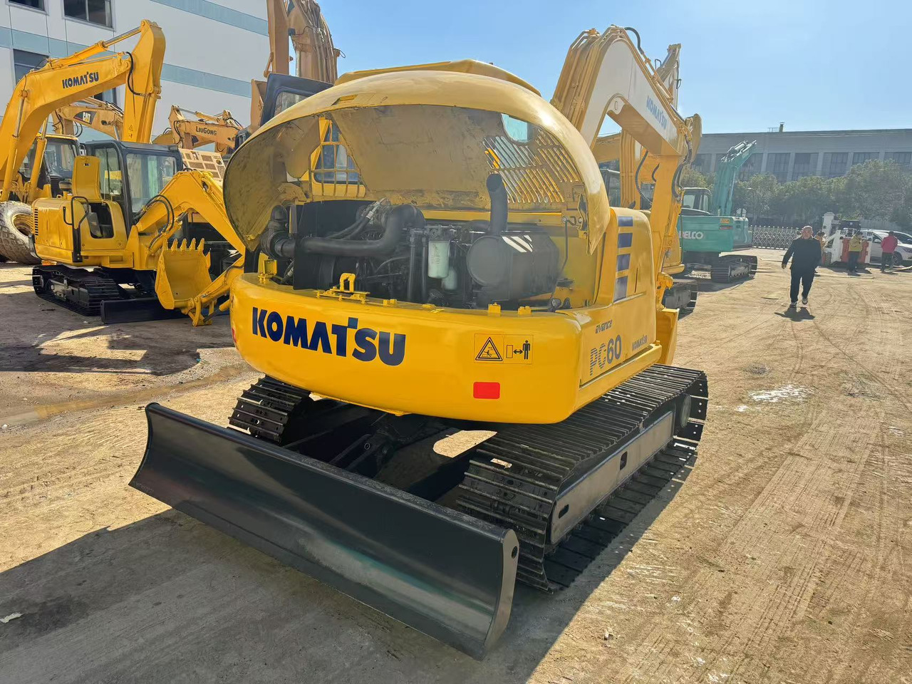 KOMATSU PC60-7 - Гусеничный экскаватор: фото 3 KOMATSU PC60-7 - Гусеничный экскаватор: фото 3