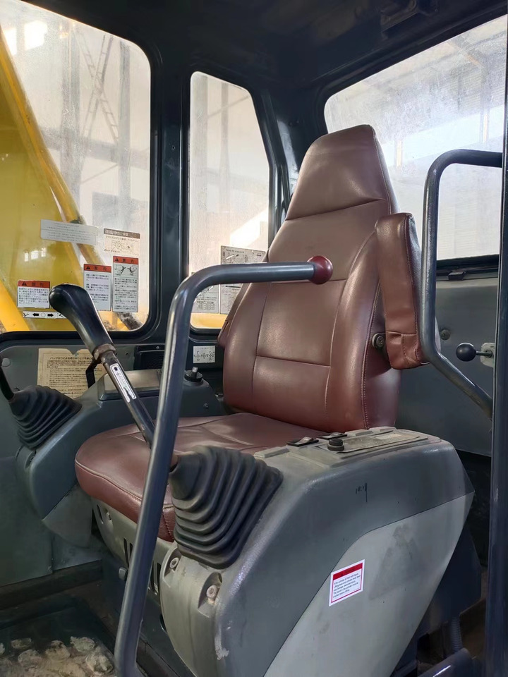 KOMATSU PC60-7 - Гусеничный экскаватор: фото 4 KOMATSU PC60-7 - Гусеничный экскаватор: фото 4