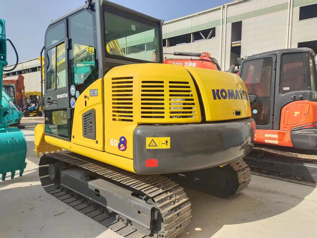 KOMATSU PC60-8 - Мини-экскаватор: фото 1 KOMATSU PC60-8 - Мини-экскаватор: фото 1
