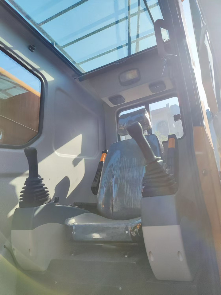 XCMG XCT25 mobile crane 25tons China made - Мобильный кран: фото 5 XCMG XCT25 mobile crane 25tons China made - Мобильный кран: фото 5