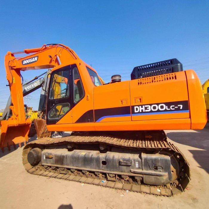 Doosan dh300lc-7 - Гусеничный экскаватор: фото 1 Doosan dh300lc-7 - Гусеничный экскаватор: фото 1