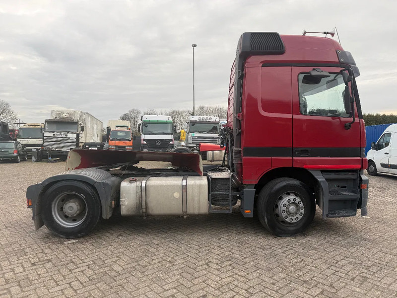 Mercedes-Benz Actros 1843 3 pedals - Тягач: фото 3 Mercedes-Benz Actros 1843 3 pedals - Тягач: фото 3