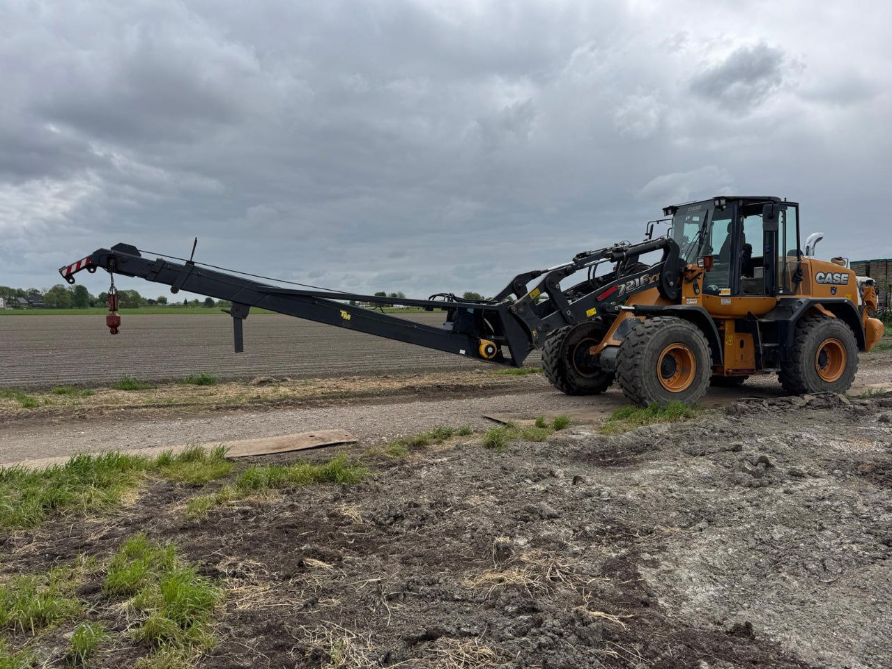 Case 721F - Колёсный погрузчик: фото 2 Case 721F - Колёсный погрузчик: фото 2