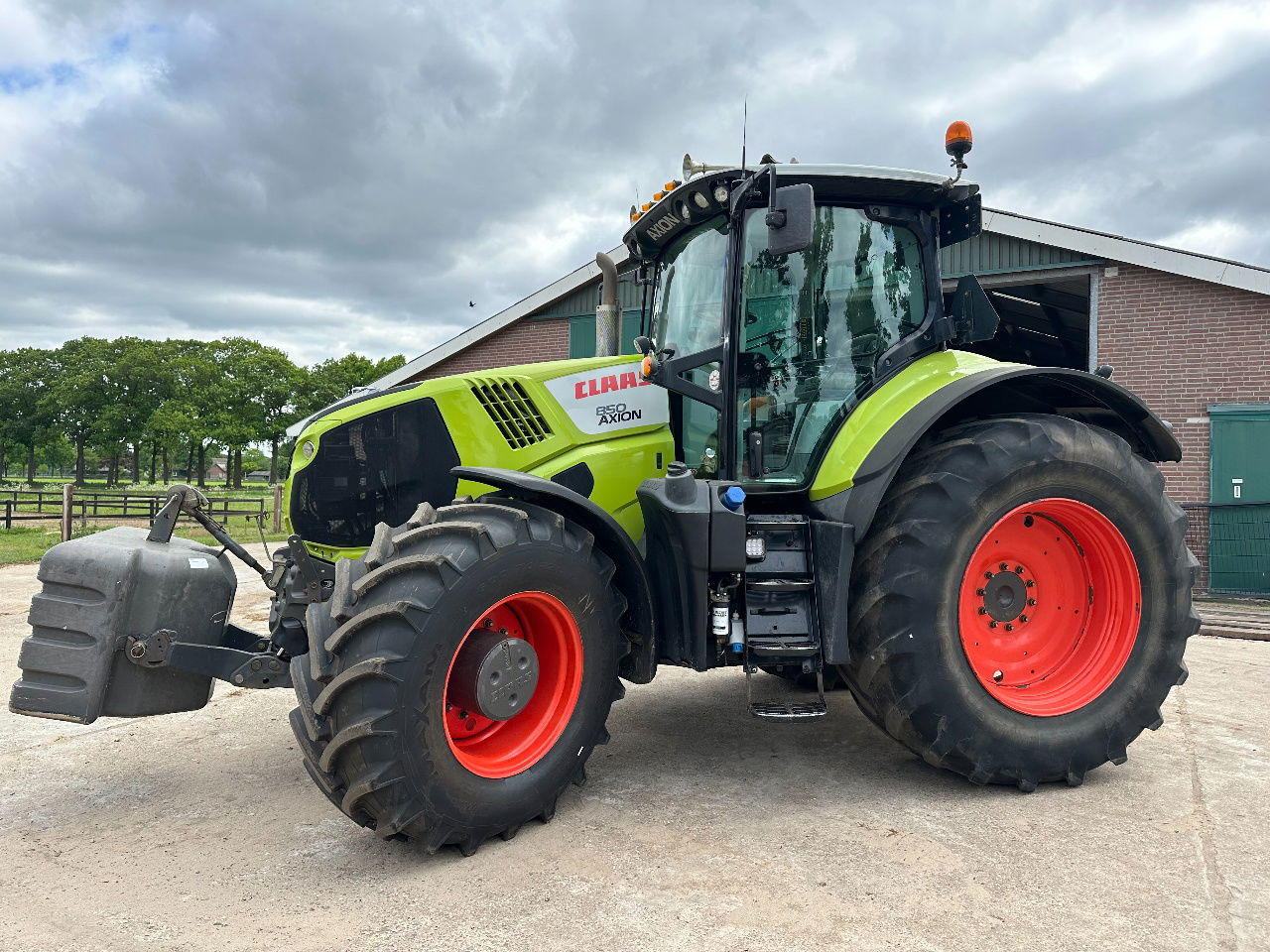 Claas Axion 850 Cmatic - Трактор: фото 1 Claas Axion 850 Cmatic - Трактор: фото 1