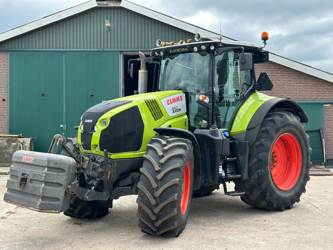 Claas Axion 850 Cmatic - Трактор: фото 2 Claas Axion 850 Cmatic - Трактор: фото 2