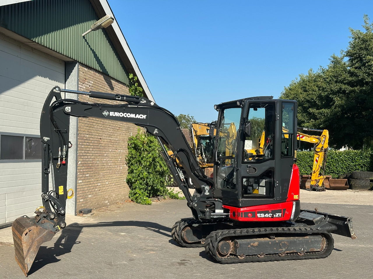 Eurocomach ES40.2ZT - Мини-экскаватор: фото 1 Eurocomach ES40.2ZT - Мини-экскаватор: фото 1