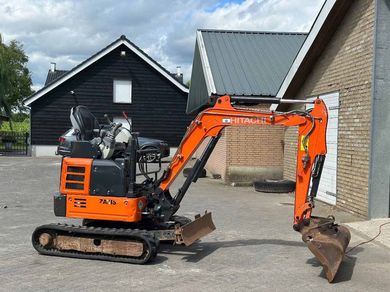 Hitachi ZX19U-6 YR - Мини-экскаватор: фото 5 Hitachi ZX19U-6 YR - Мини-экскаватор: фото 5