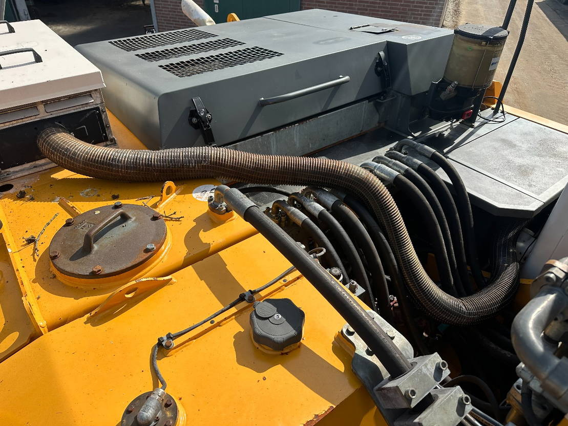 Гусеничный экскаватор Liebherr R934C Hdsl: фото 19 Гусеничный экскаватор Liebherr R934C Hdsl: фото 19