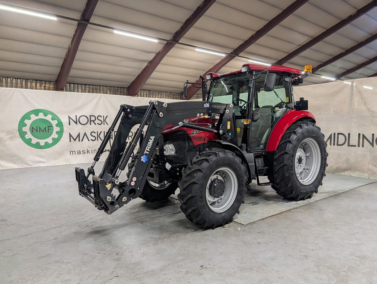 CASE IH Farmall 85A - Трактор: фото 1 CASE IH Farmall 85A - Трактор: фото 1