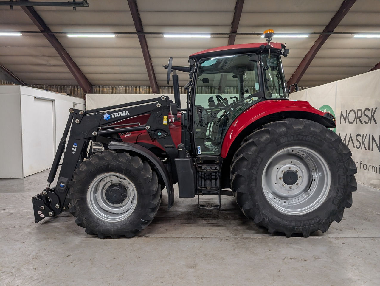 CASE IH Farmall 95U PRO #Står i Tromsø - Трактор: фото 2 CASE IH Farmall 95U PRO #Står i Tromsø - Трактор: фото 2