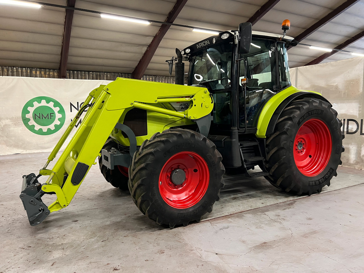 CLAAS Arion 430 - Трактор: фото 1 CLAAS Arion 430 - Трактор: фото 1