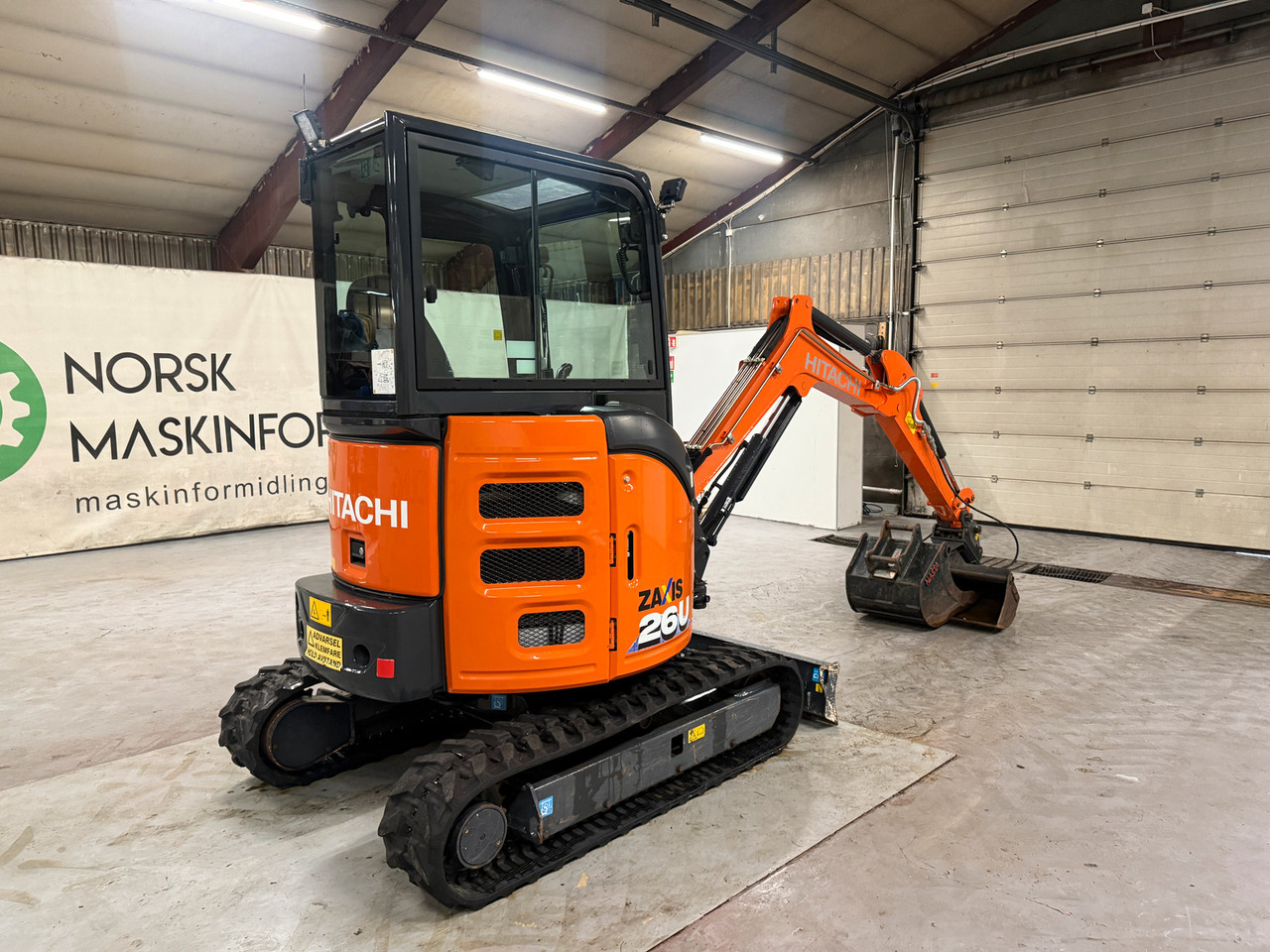 Hitachi ZX26U-6 - Мини-экскаватор: фото 5 Hitachi ZX26U-6 - Мини-экскаватор: фото 5