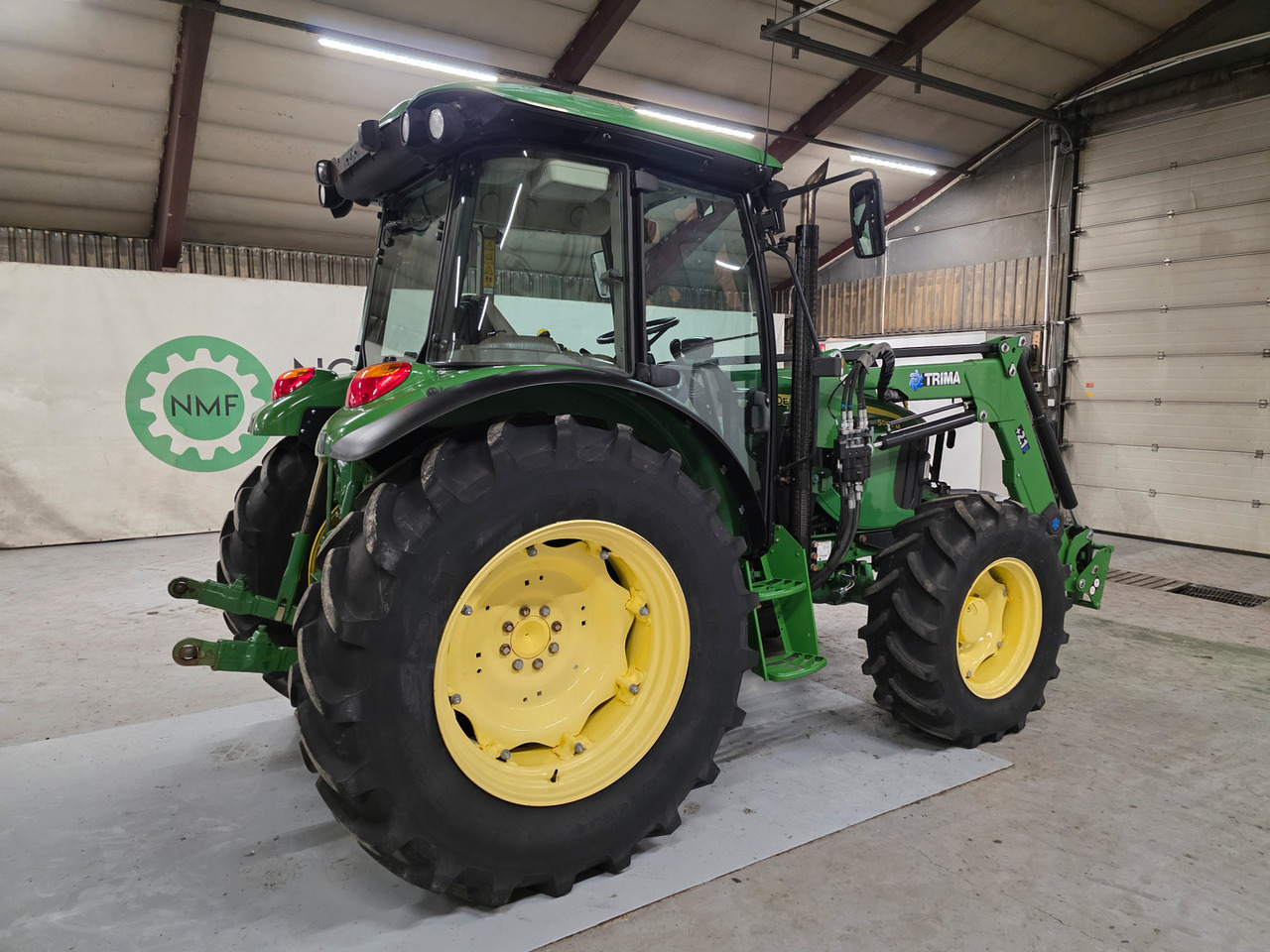 John Deere 5080M - Трактор: фото 5 John Deere 5080M - Трактор: фото 5