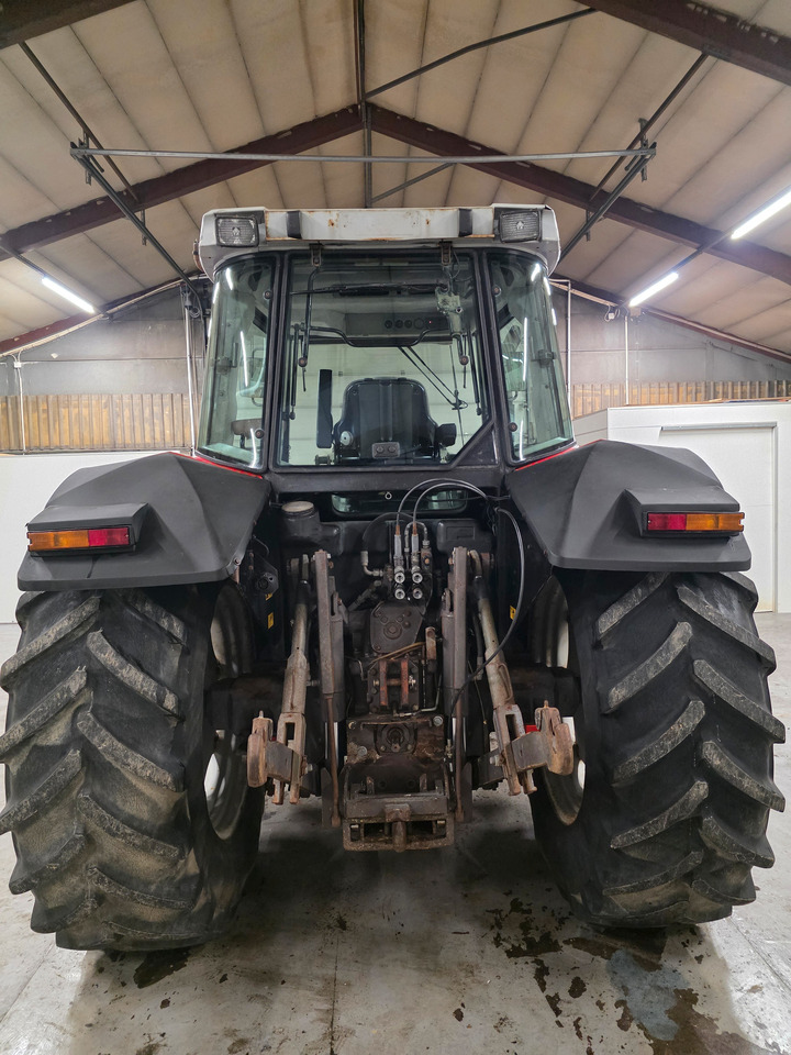Massey Ferguson 6180 - Трактор: фото 4 Massey Ferguson 6180 - Трактор: фото 4