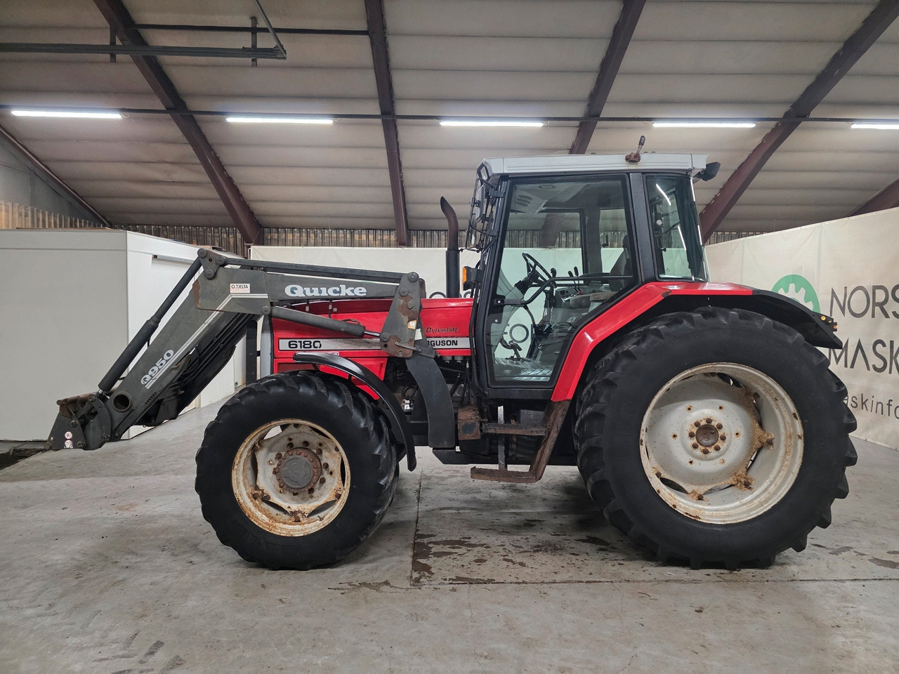 Massey Ferguson 6180 - Трактор: фото 2 Massey Ferguson 6180 - Трактор: фото 2
