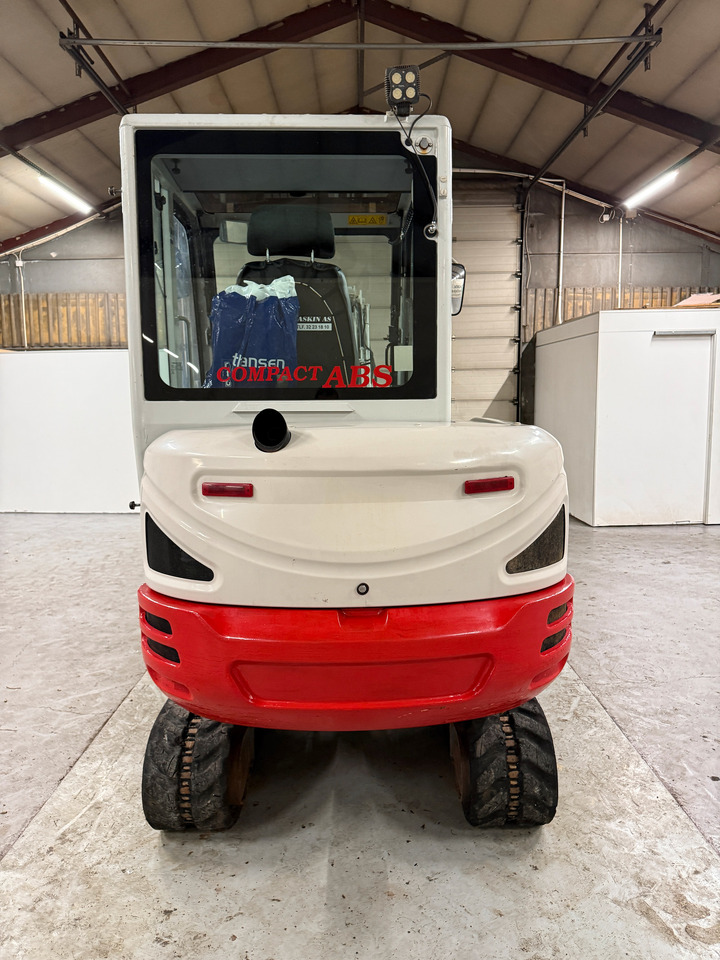 Takeuchi TB230 - Мини-экскаватор: фото 4 Takeuchi TB230 - Мини-экскаватор: фото 4