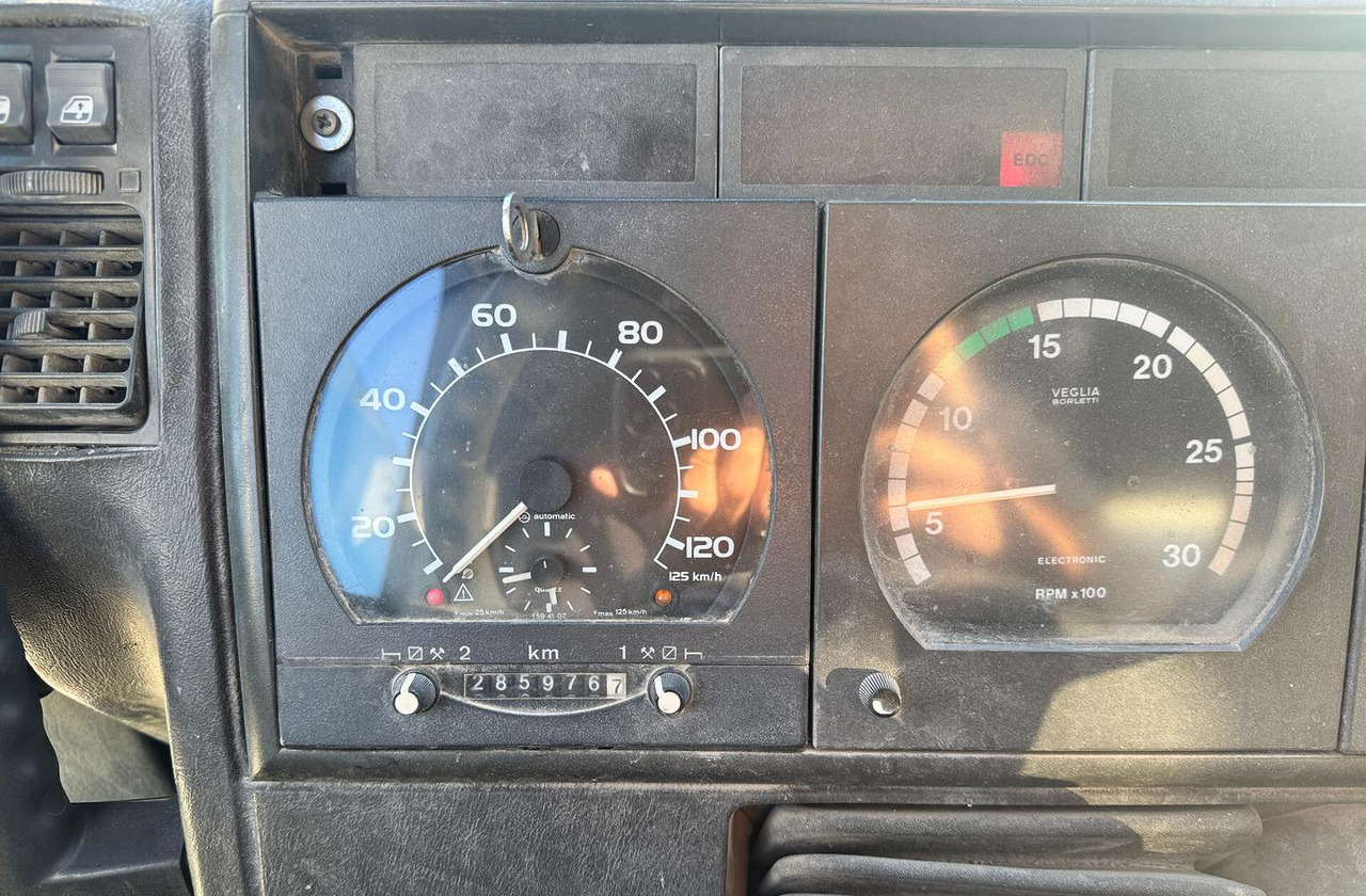 Betonpompa CIFA Iveco Trakker 410E44 - Автобетононасос-смеситель: фото 3 Betonpompa CIFA Iveco Trakker 410E44 - Автобетононасос-смеситель: фото 3