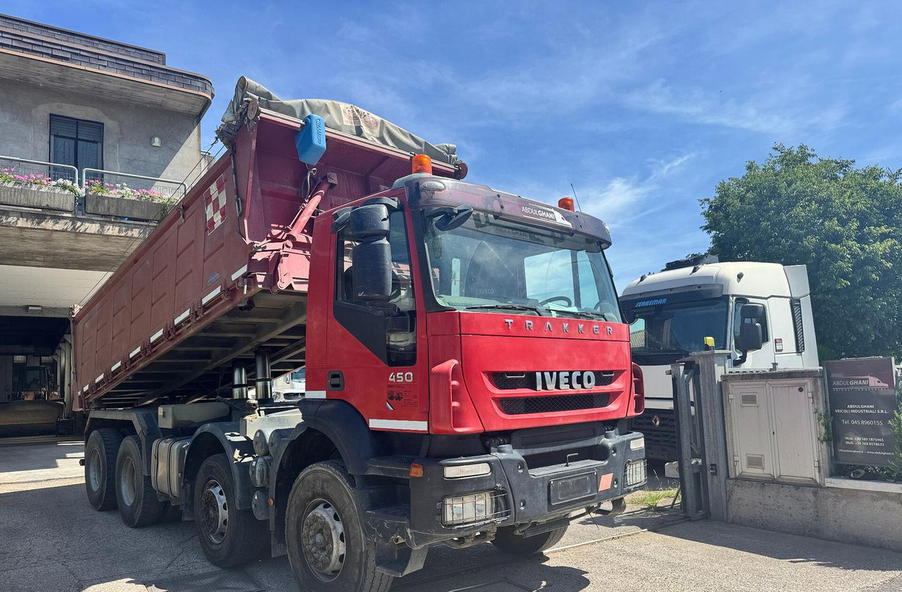 Ribaltabile Iveco Trakker 450 8X4 - Самосвал: фото 2 Ribaltabile Iveco Trakker 450 8X4 - Самосвал: фото 2