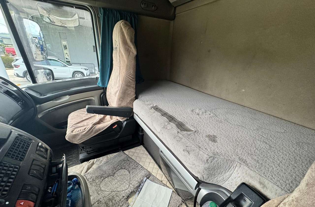 DAF XF 105.460 - 2010 - AUTOMATICO - Тягач: фото 4 DAF XF 105.460 - 2010 - AUTOMATICO - Тягач: фото 4