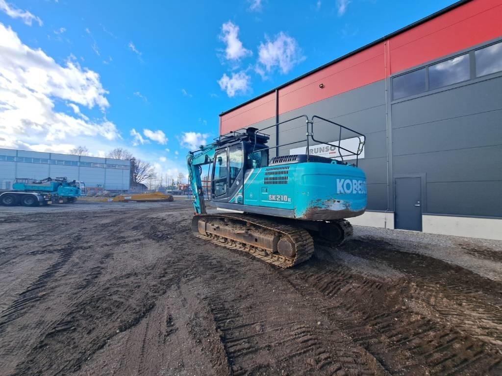 Kobelco SK 210-10 - Гусеничный экскаватор: фото 3 Kobelco SK 210-10 - Гусеничный экскаватор: фото 3