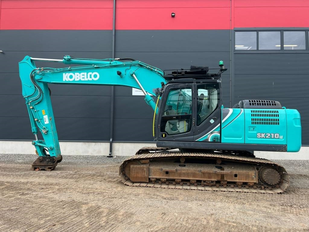 Kobelco SK 210 LC-10 - Гусеничный экскаватор: фото 2 Kobelco SK 210 LC-10 - Гусеничный экскаватор: фото 2