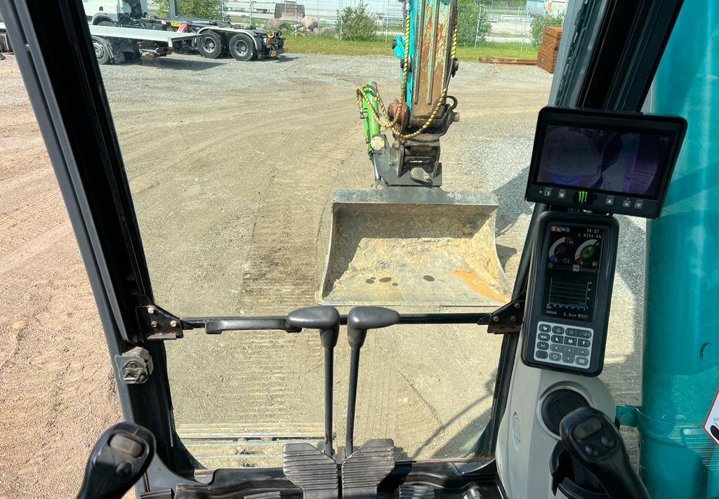Гусеничный экскаватор Kobelco SK 210 LC-10: фото 12