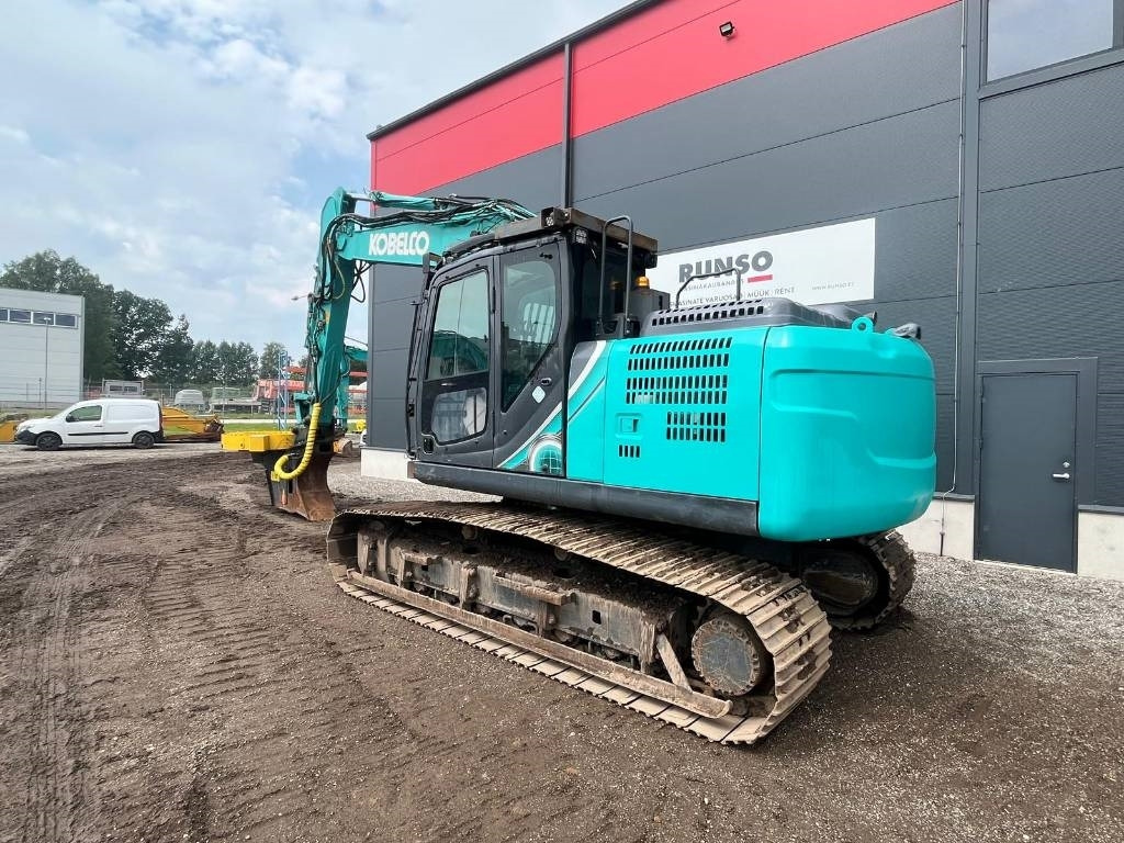 Kobelco SK180LC-10 - Гусеничный экскаватор: фото 3 Kobelco SK180LC-10 - Гусеничный экскаватор: фото 3
