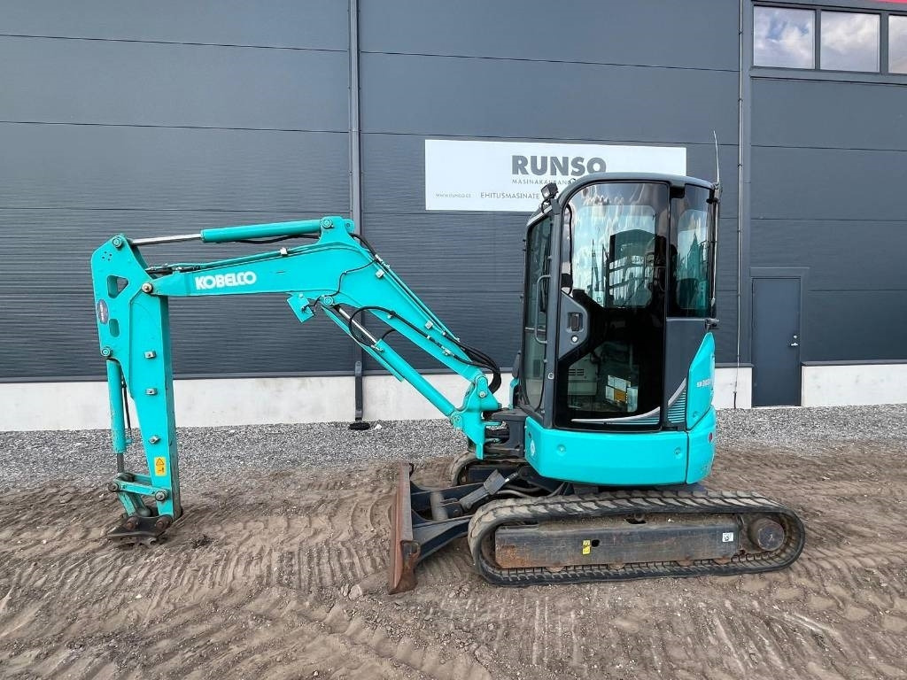 Kobelco SK30SR-6 - Мини-экскаватор: фото 1 Kobelco SK30SR-6 - Мини-экскаватор: фото 1
