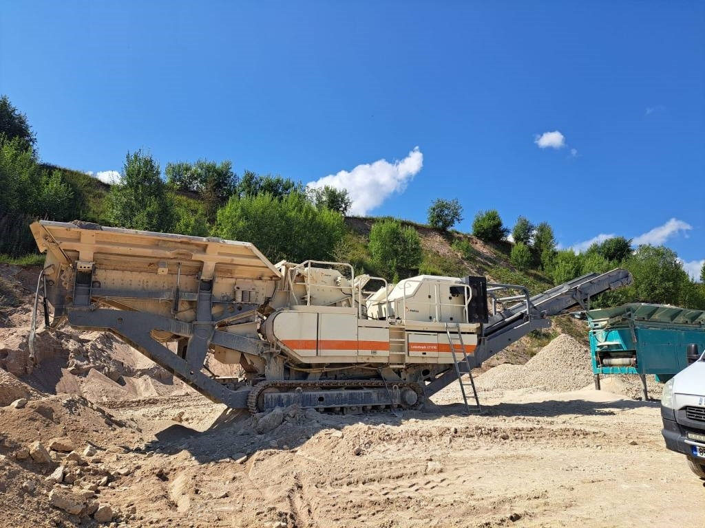 Metso LT 1110M - Мобильная дробилка: фото 1 Metso LT 1110M - Мобильная дробилка: фото 1