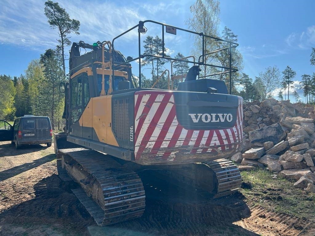 Volvo EC 220 EL - Гусеничный экскаватор: фото 4 Volvo EC 220 EL - Гусеничный экскаватор: фото 4