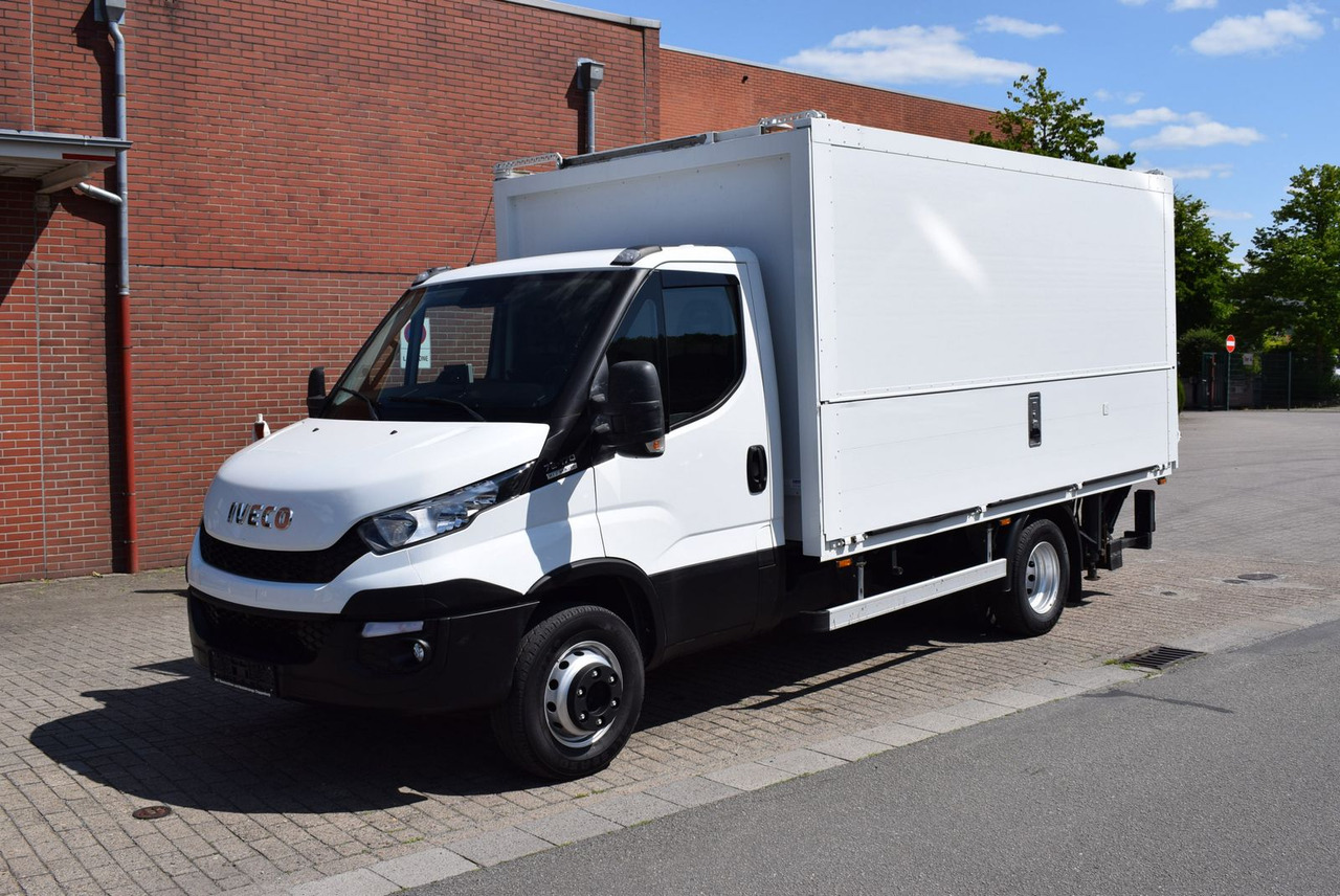 Iveco Daily 70 C 18 Schwenkwand Automatik LBW 1500KG - Грузовик для перевозки напитков: фото 2 Iveco Daily 70 C 18 Schwenkwand Automatik LBW 1500KG - Грузовик для перевозки напитков: фото 2