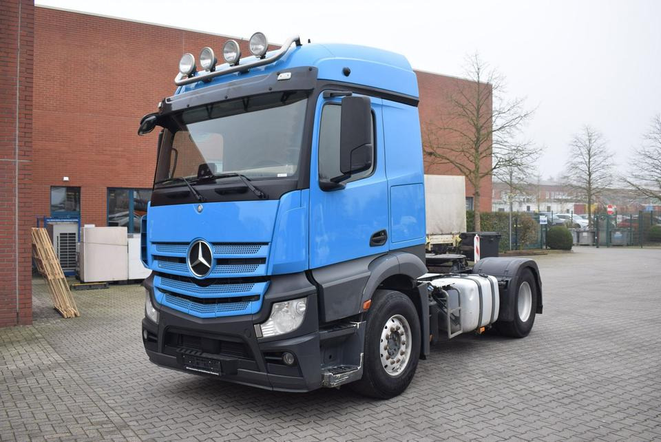 Mercedes-Benz Actros 1843 Stream Space Kipphydraulik Klima - Тягач: фото 2 Mercedes-Benz Actros 1843 Stream Space Kipphydraulik Klima - Тягач: фото 2