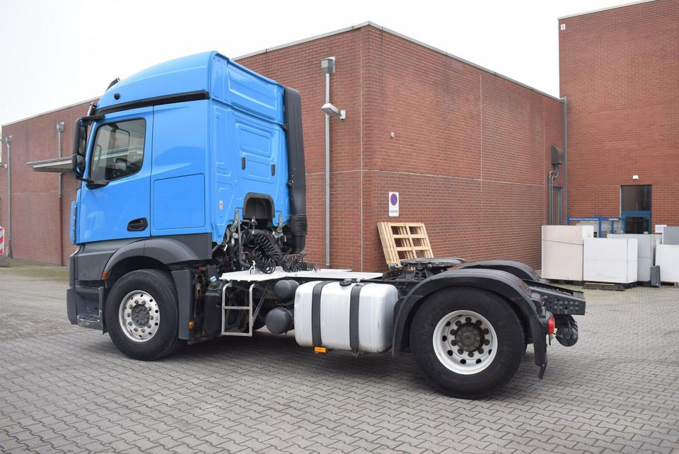 Mercedes-Benz Actros 1843 Stream Space Kipphydraulik Klima - Тягач: фото 4 Mercedes-Benz Actros 1843 Stream Space Kipphydraulik Klima - Тягач: фото 4