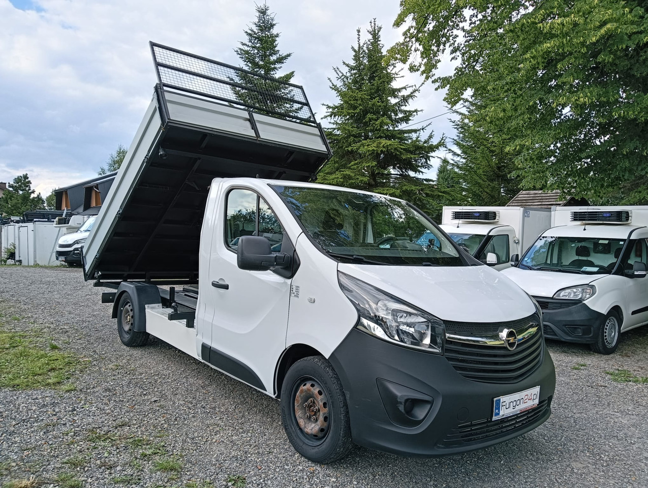 OPEL VIVARO WYWROTKA KIPER Z NAJAZDAMI NR 870 - Малотоннажный самосвал: фото 3 OPEL VIVARO WYWROTKA KIPER Z NAJAZDAMI NR 870 - Малотоннажный самосвал: фото 3